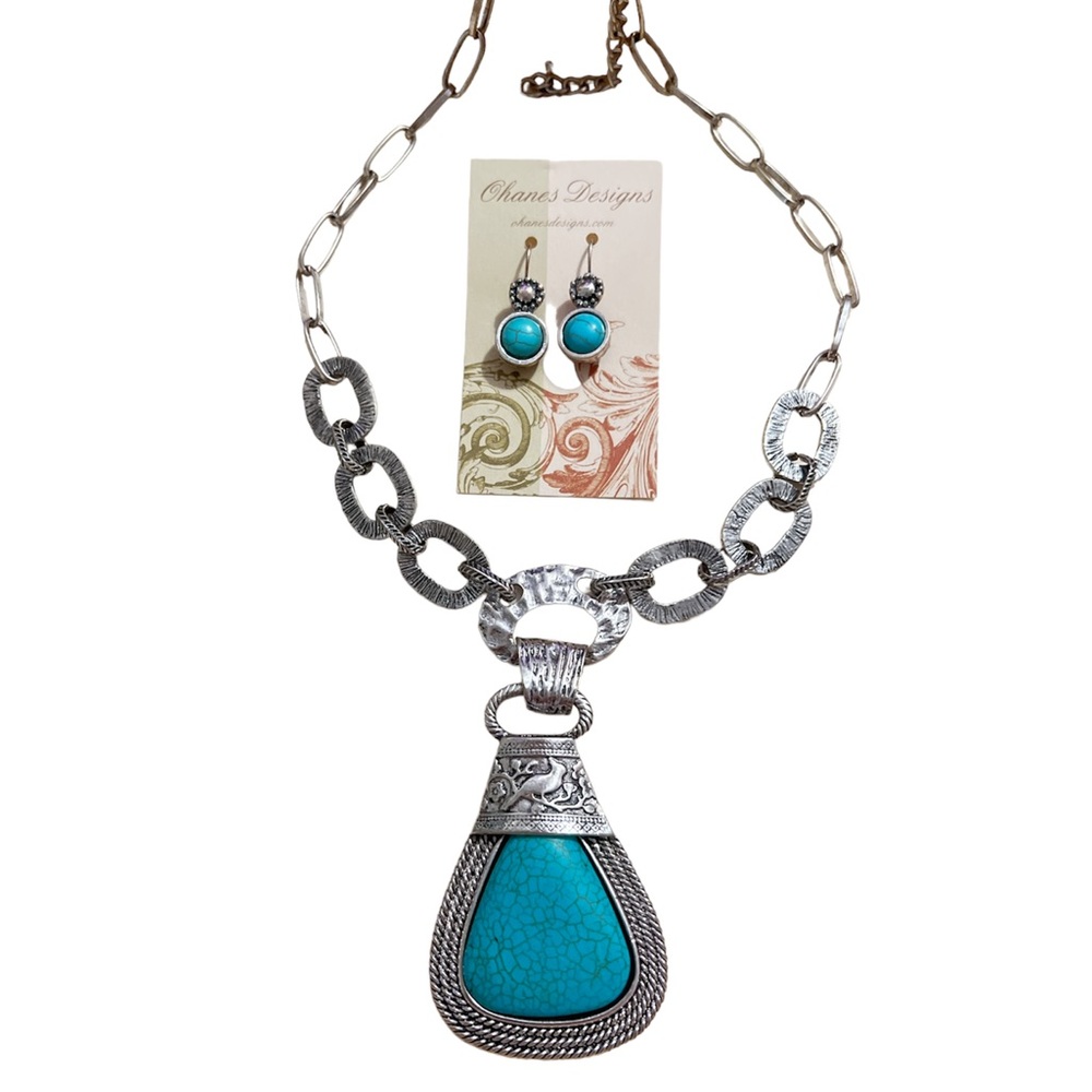 Blue Howlite Silver Tone Filigree Necklace & Earring Set.